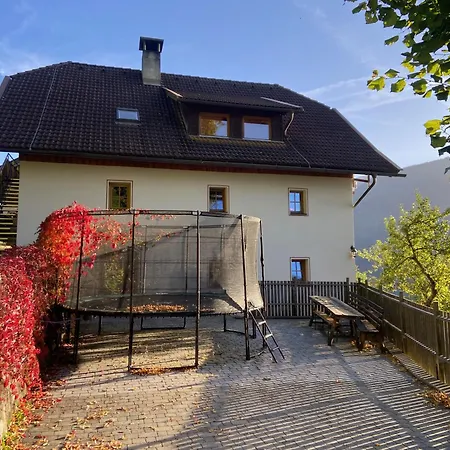 Lercherhof Apartman *