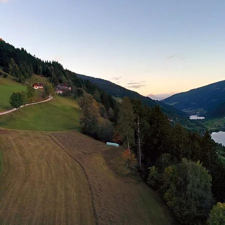 Lercherhof Apartament Feld am See