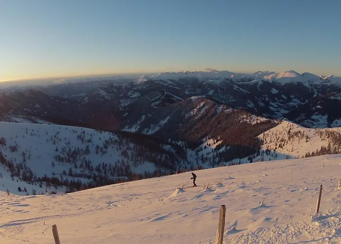 勒澄霍夫公寓 湖畔的费尔德